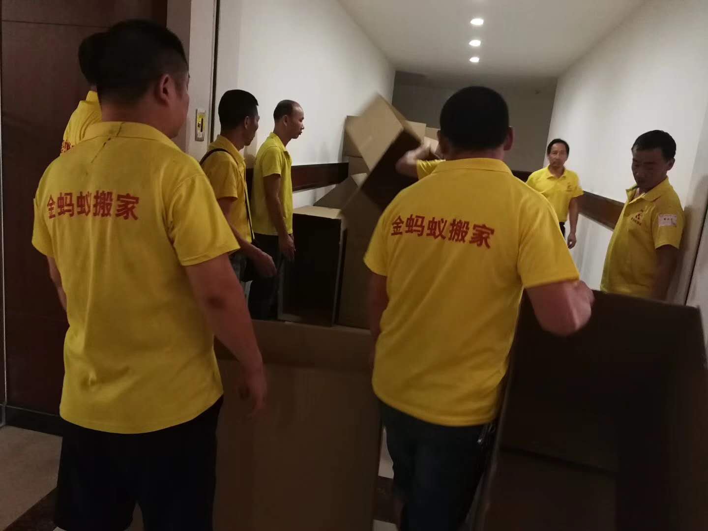 搬家公司告訴你日式搬家和普通搬家的服務(wù)區(qū)別?