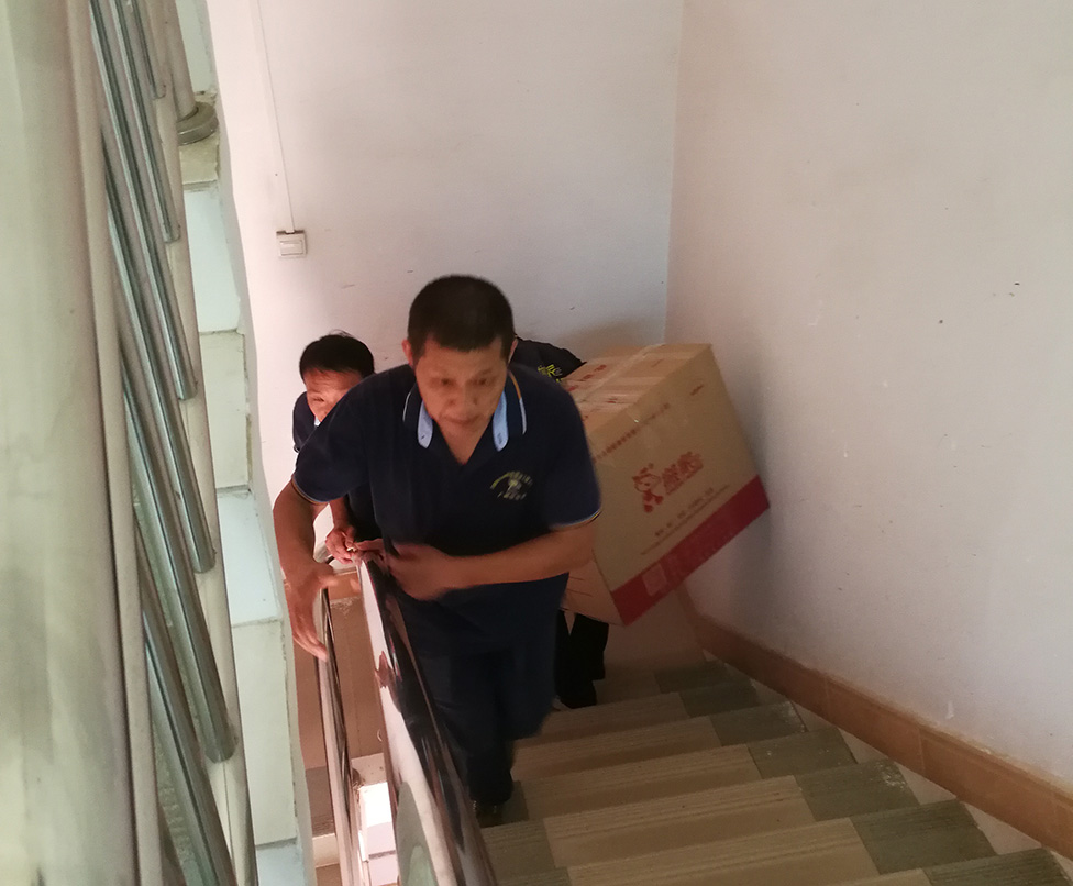 白領(lǐng)搬家如何選擇搬家公司