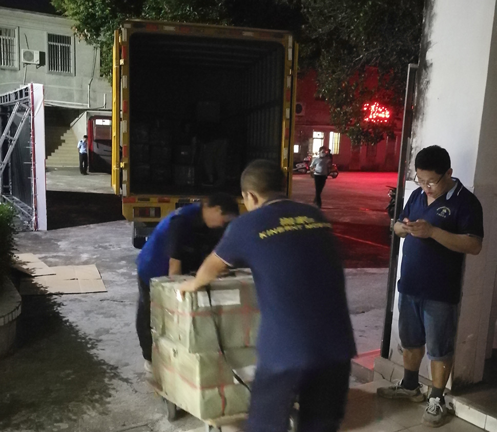 廣州搬家談保養(yǎng)冰箱的重要性