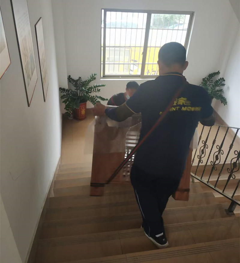 廣州搬家公司搬運冰箱的經(jīng)驗總結(jié)