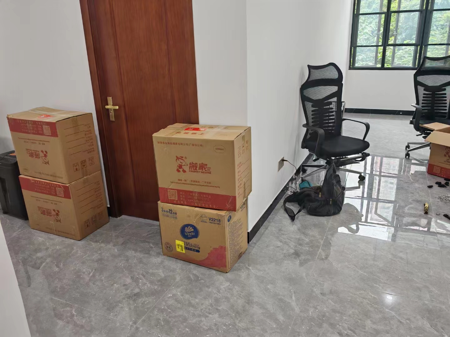 搬家累到懷疑人生，最崩潰的瞬間竟是……